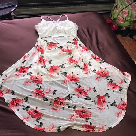 Formal/ wedding dresses/ dress cloths